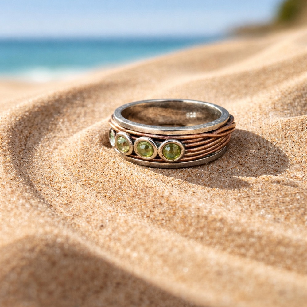 Peridot Ring - Picture 6 of 9